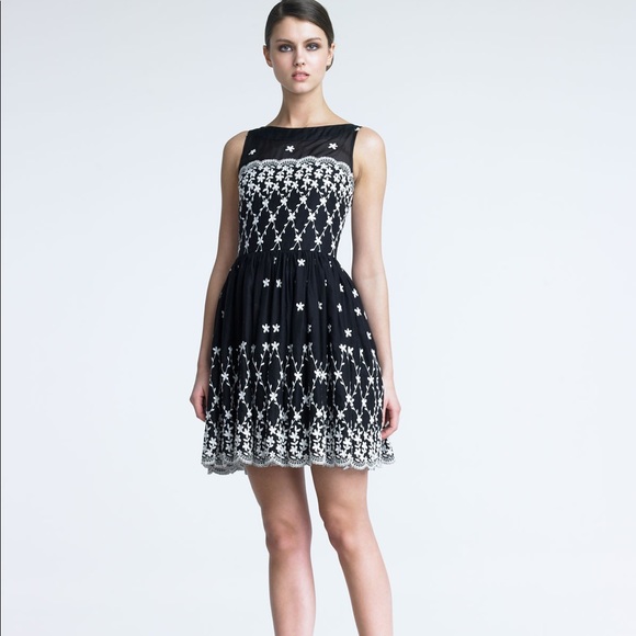Red Valentino Embroidered Dress Black 